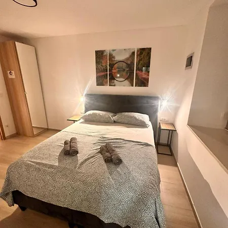 Old City *** Apartment Pula