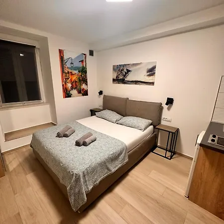 Old City *** Apartment Pula
